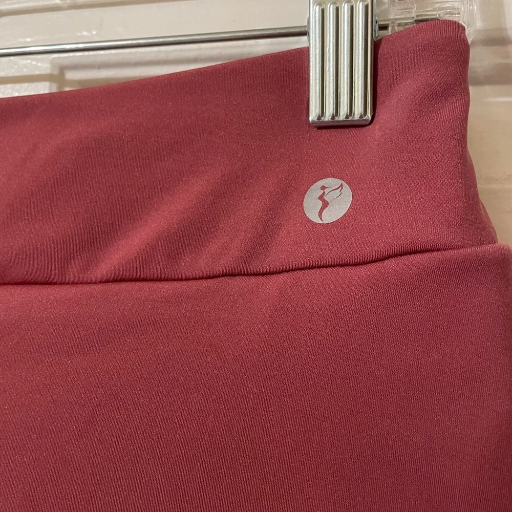 NEW! Marika Women's Burnt Red Athletic Skirt Skort Workout Yoga Active Size Med - Picture 3 of 9